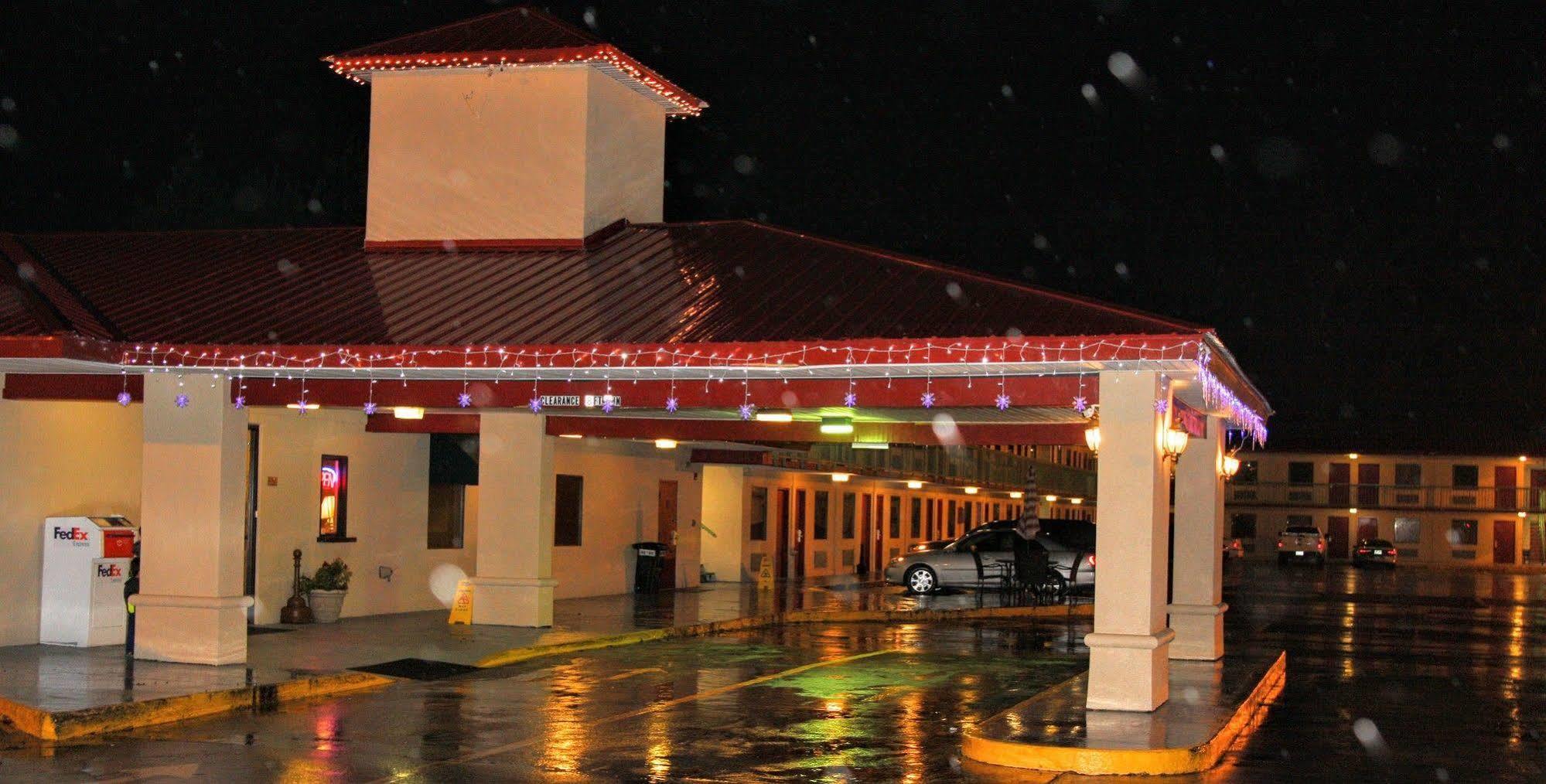 Best Inn Booneville מראה חיצוני תמונה